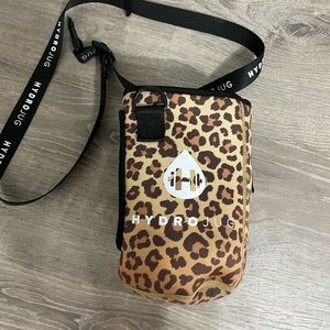 Cheetah Hydro jug sleeve